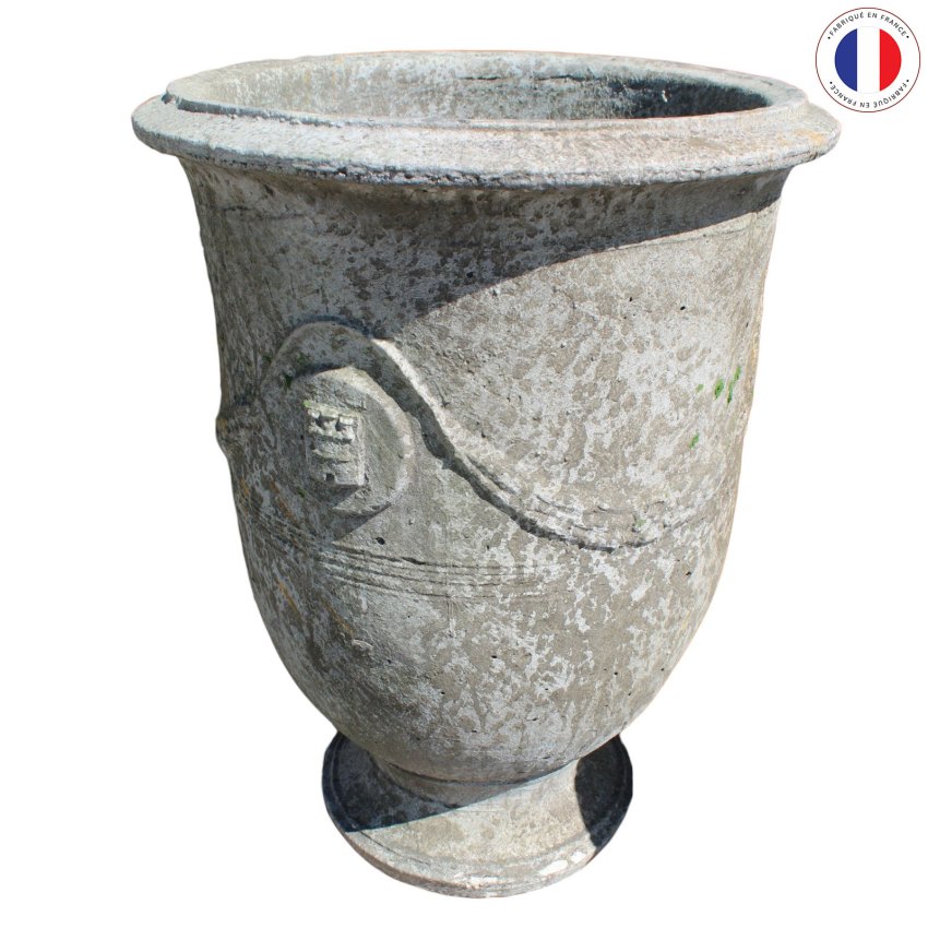 Matériaux d'Antan : VASE ANDUZE AVEC GUIRLANDE PIERRE H78