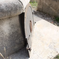 Matériaux d'antan : PORTE DE FOUR H34,5