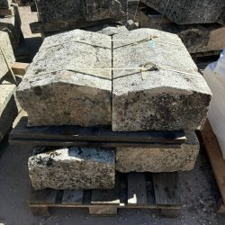 Matériaux d'Antan : COUVERTINES EN TRIANGLE ANCIENNES H35