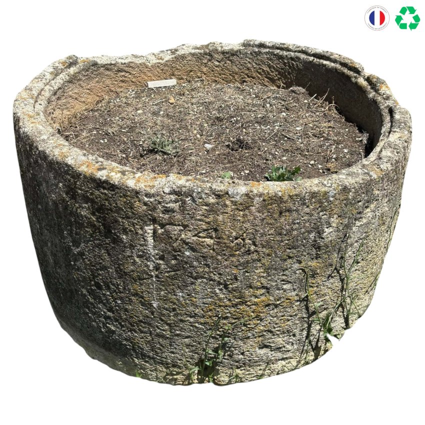 Matériaux d'Antan : GRAND BAC ROND ANCIEN EN PIERRE D110