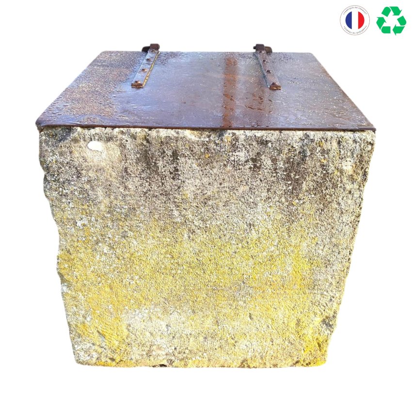 Matériaux d'Antan : PUITS CARRE ANCIEN AVEC COUVERCLE H71