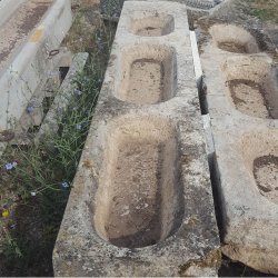 Matériaux d'Antan : AUGE EN PIERRE 3 BACS L220