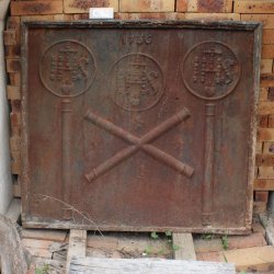 Matériaux d'Antan : PLAQUE DE CHEMINEE FONTE H86