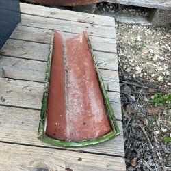 Matériaux d'Antan : TUILE CANAL VERNISSEE VERTE