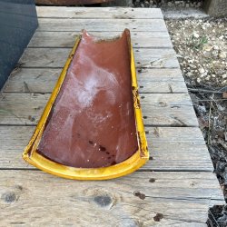 Matériaux d'Antan : TUILE CANAL VERNISSEE JAUNE