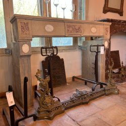 Matériaux d'Antan : CHEMINEE ANCIENNE EN PIERRE H98