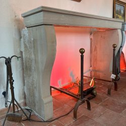 CHEMINÉE EN PIERRE CALCAIRE DURE DU JURA OCRE H101