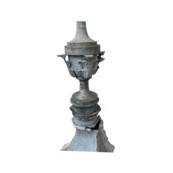 Matériaux d'antan : EPI DE FAITAGE EN POINTE EN ZINC DU XIXe SIECLE