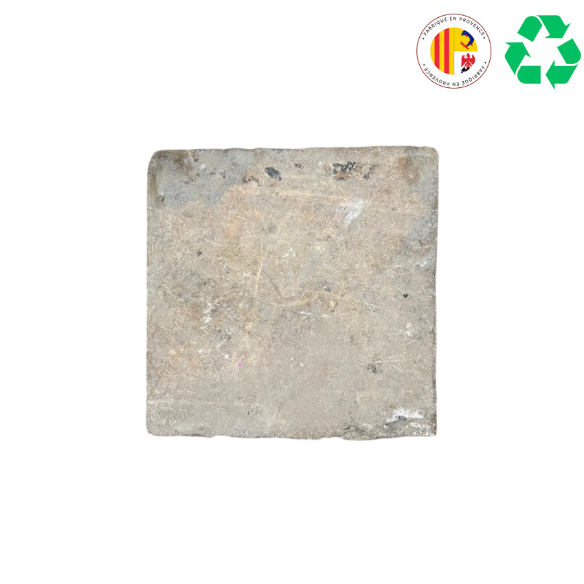 Matériaux d'antan : CARREAU EN TERRE CUITE ANCIEN NON PROPRE