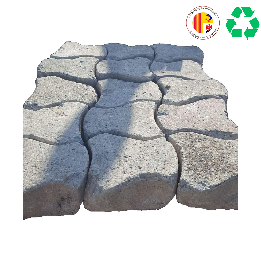 Matériaux d'Antan : PAVE AUTOBLOQUANT BETON 28x25x13