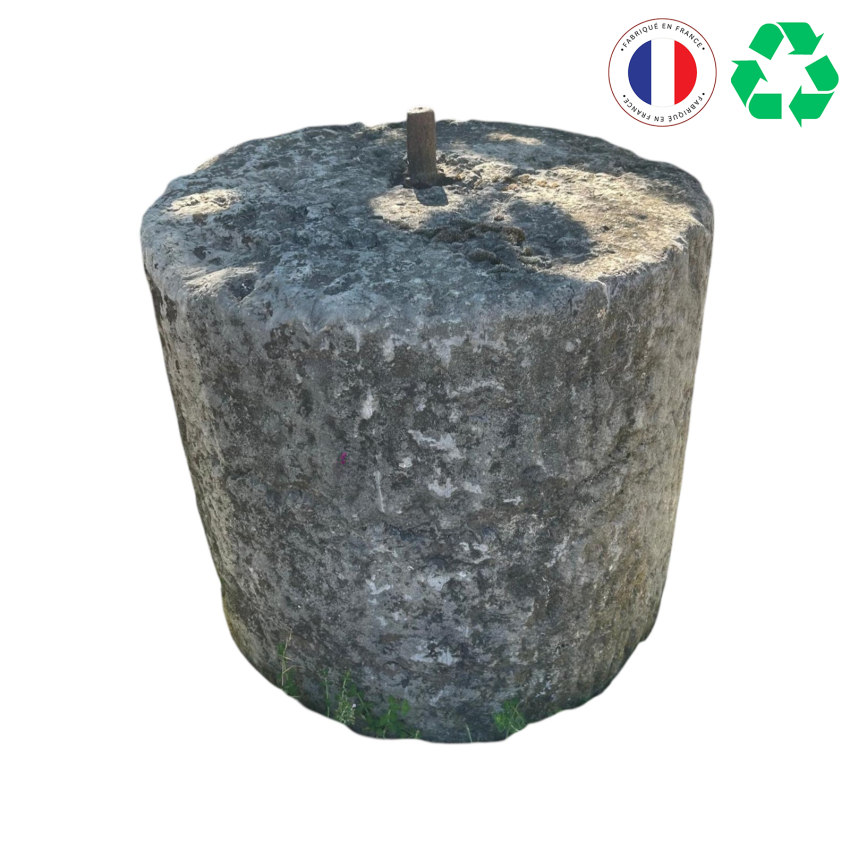 Matériaux d'antan : MEULE ANCIENNE EN PIERRE H68