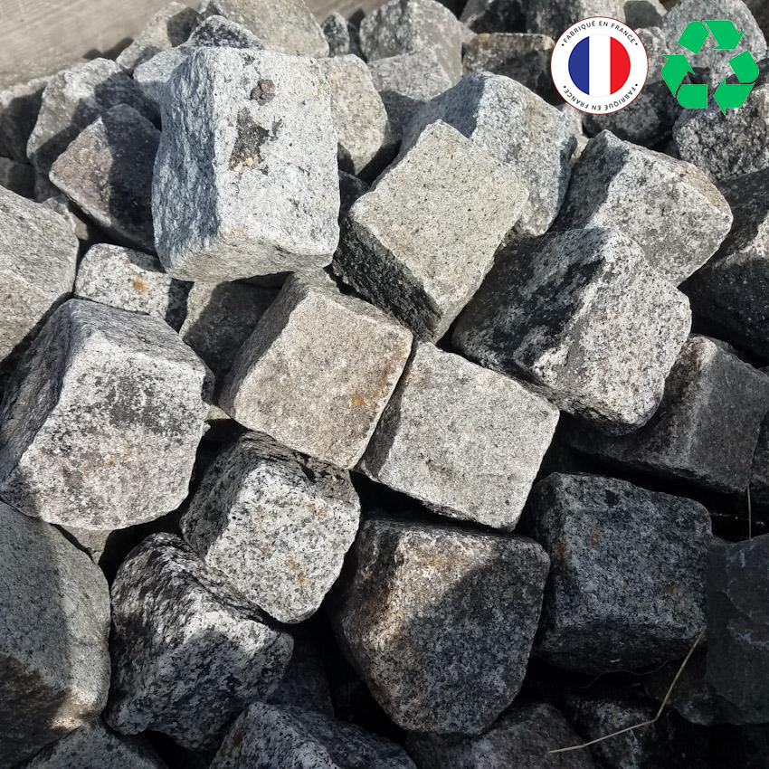 Matériaux d'antan : PAVE DE RUE ANCIEN 10 CM - BAG DE 10M²