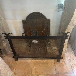 Matériaux d'antan : PARE-FEU ANCIEN DE CHEMINEE H56