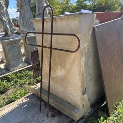 Matériaux d'antan : CROIX EN FER H149