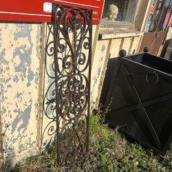 Matériaux d'antan : IMPOSTE EN FER FORGE L130