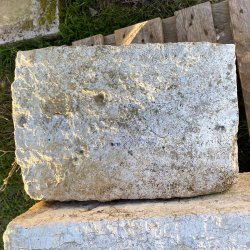 Matériaux d'Antan : DÉS PIERRE ANCIENNE H42