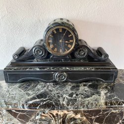 Matériaux d'Antan : HORLOGE EN MARBRE VERT H33