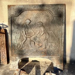 Matériaux d'Antan : PLAQUE DE CHEMINÉE FONTE H72,5