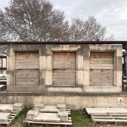 Matériaux d'Antan : ENCADREMENT DE FENÊTRE PIERRE H153