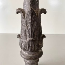 Matériaux d'Antan : PIC DE PORTAIL EN FONTE H25