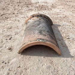 Matériaux d'Antan : TUILE FAITIERE TEGUSOL