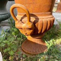 Matériaux d'Antan : VASE AVEC ANSES EN FONTE H60